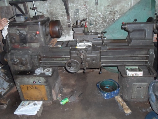 ขายครับขาย เครื่องกลึง 6 ฟุต ญี่ปุ่น 75000 บาท ช่างเอก 0814583376