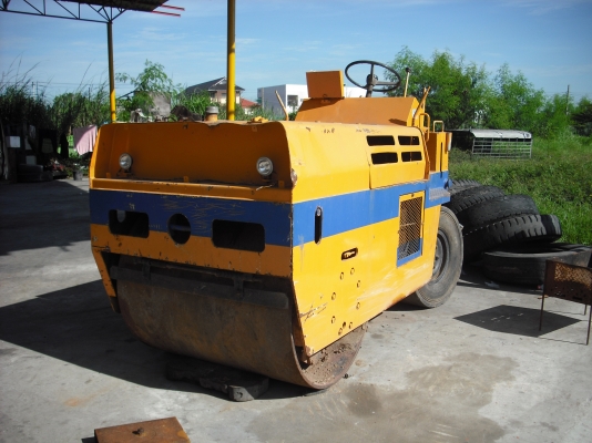 รถบด SAKAI Mod.TV-40H