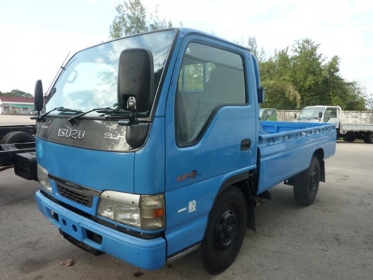ISUZU NKR การ์ตูน 150 HP 4 สูบ ป้ายเล็กไม่ติดเวลากระบะเก่าญี่ปุ่น
