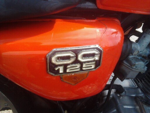 ขาย HONDA CG 125 ทะเบียนพร้อมโอน ภาษีเต็ม 2556 เครื่องสะอาดเดิมไม่ได้ขัดทำสีเจ้าของรักษาดีมากสภาพ 98 \% ได้ครับ ขาย HONDA CG 125 ทะเบียนพร้อมโอน ภาษีเต็ม 2556 เครื่องสะอาดเดิมไม่ได้ขัดทำสีเจ้าของรักษาดีมากสภาพ 98 \% ได้ครับ