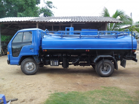 ขายรถ หกล้อ(ดูดส้วม) isuzu รุ่น NPR