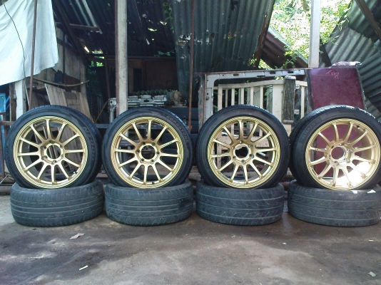 ขายแม๊ก advanr acing ra  rs ขอบ18 หน้า 8.5 หลัง 9.5 พร้อมยาง