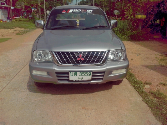 ขาย สตราด้า MEGA CAB ปี 2000