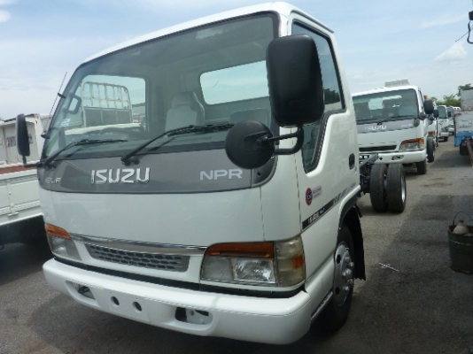 ISUZU NPR การ์ตูน 155 HP 4 สูบ 155 HP 6 ล้อ
