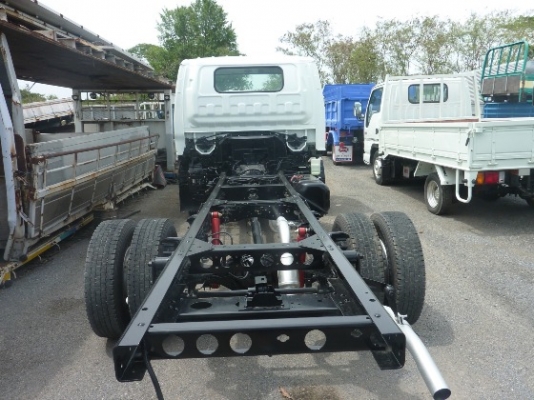 ISUZU NPR การ์ตูน 155 HP 4 สูบ 155 HP 6 ล้อ