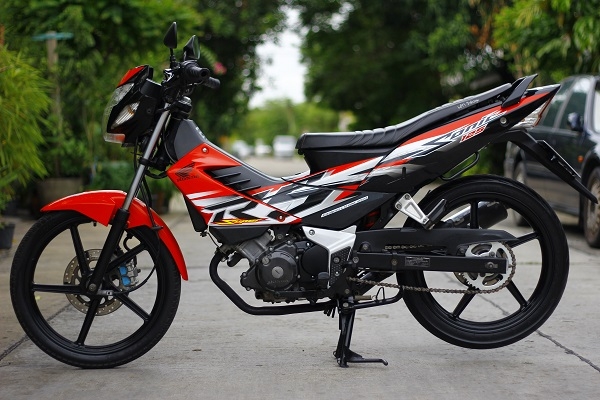 ขาย โซนิคตัวใหม่ ปี 48  ล้อแม๊กเดิมๆ