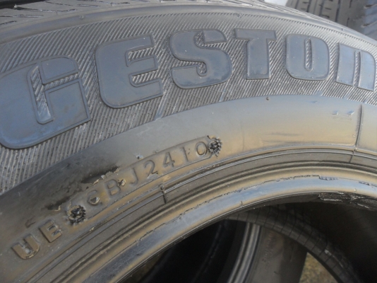 ยาง BRIDGESTONE 215/65R16 ปี10 สวยๆ 4 เส้น ราคา 2400 บาท ยาง BRIDGESTONE 215/65R16 ปี10 สวยๆ 4 เส้น ราคา 2400 บาท