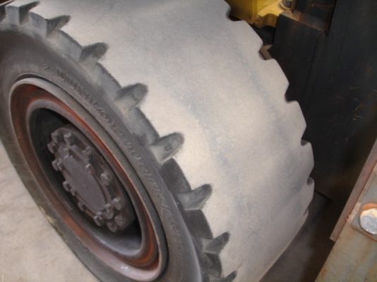 ขายรถฟอร์คลีฟท์ KOMATSU FG50-7 เสา4 เมตรออโต้ ปี2006 รถนอกนำเข้า ติดต่อ มานะ 085-9049669