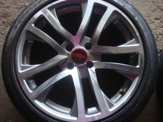 ขายล้อแม็กซ์ TRD SPORTIVO ขอบ 17 4 รู คับ ขายล้อแม็กซ์ TRD SPORTIVO ขอบ 17 4 รู คับ