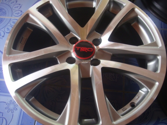 ขายล้อแม็กซ์ TRD SPORTIVO ขอบ 17 4 รู คับ ขายล้อแม็กซ์ TRD SPORTIVO ขอบ 17 4 รู คับ