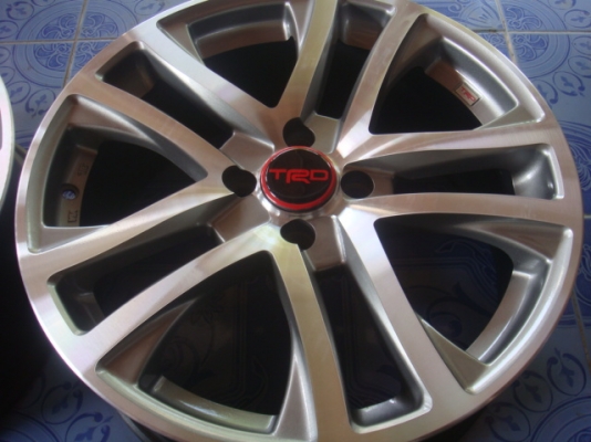 ขายล้อแม็กซ์ TRD SPORTIVO ขอบ 17 4 รู คับ ขายล้อแม็กซ์ TRD SPORTIVO ขอบ 17 4 รู คับ