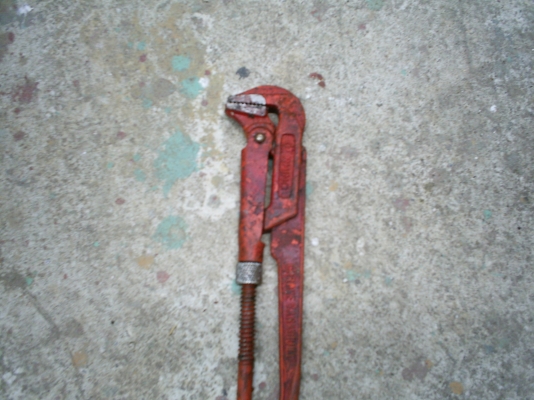 ประแจ จับแป๊บ 1 นิ้ว