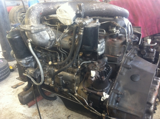 ขายเครื่อง 6D16  เทอร์โบ มี 3 เครื่อง   ราคาถูกๆต่อรองได้