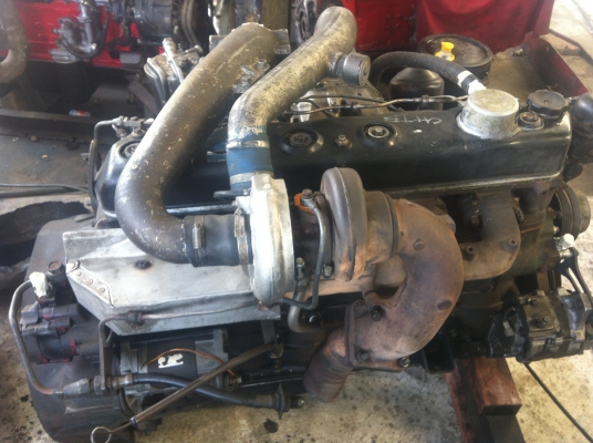 ขายเครื่อง 6D16  เทอร์โบ มี 3 เครื่อง   ราคาถูกๆต่อรองได้