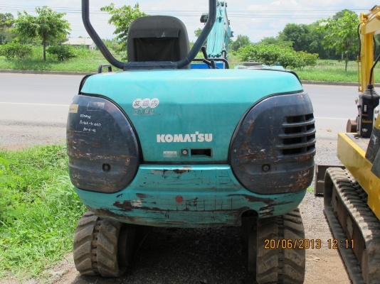 KOMATSU PC 30R-8