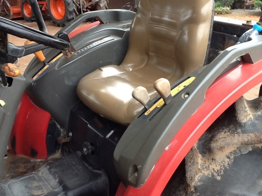 ยันร์ม่า EF352T 4 WD 2 เพลา ทำงาน 1181 ชั่วโมง ตัวเปล่าๆครับ