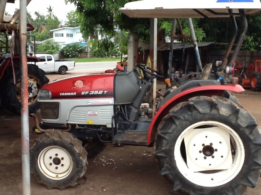 ยันร์ม่า EF352T 4 WD 2 เพลา ทำงาน 1181 ชั่วโมง ตัวเปล่าๆครับ