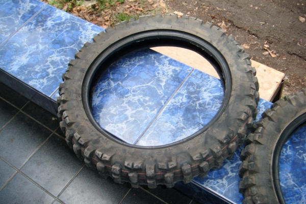 ขาย ยางวิบาก 80-100 /14  90-100/14 ใช้งานเดียวดอกเต็มราคาพร้อมส่ง