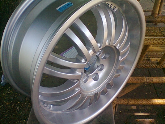 ขายล้อแม็กขอบ 17 ครบชุด 4 วง