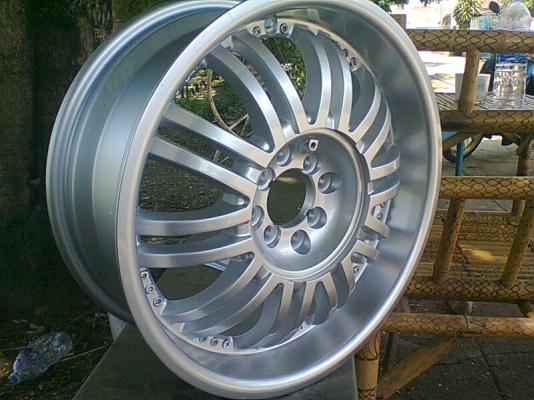 ขายล้อแม็กขอบ 17 ครบชุด 4 วง