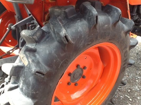 คูโบต้า 2808 4 wd ตัวเปล่าเช็คแล้วพร้อมใช้งาน