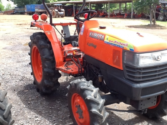 คูโบต้า 2808 4 wd ตัวเปล่าเช็คแล้วพร้อมใช้งาน