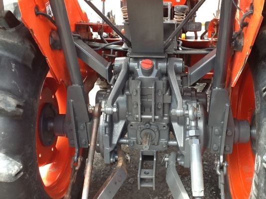 คูโบต้า 2808 4 wd ตัวเปล่าเช็คแล้วพร้อมใช้งาน