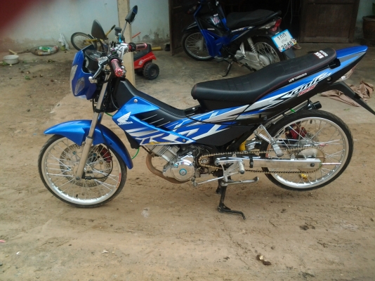 ขายมอเตอร์ไซค์ โซนิคมือสอง ตัว สาม ขายมอเตอร์ไซค์ โซนิคมือสอง ตัว สาม