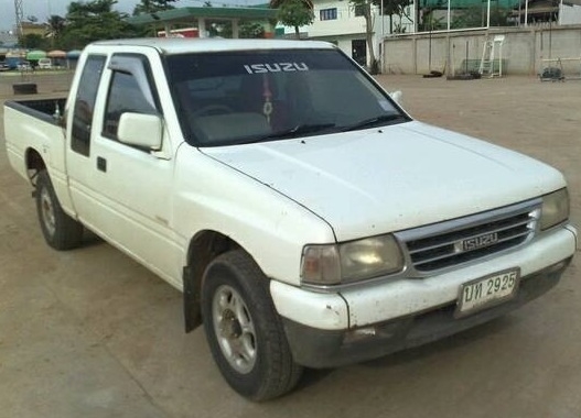 ISUZU TFR มังกรทอง SPACECAB SL 2.5 MT ปี 38 แป๊ะยิ้ม ไม่เคยมีอุบัติเหตุหนักเลย เครื่องแห้งแรงดี ภายในเก๋งคอนโซลสวยครบ CD แอร์เย็น พวงมาลัยเพาเวอร์จากโรงงาน กระบะปูพื้นยางลายเนอร์ ช่วงล่างคัชซีสวยมาก ยางสภาพดี 70\% พร้อมใช้งาน เอกสารทะเบียนภาษีครบพร้อมโอน ร