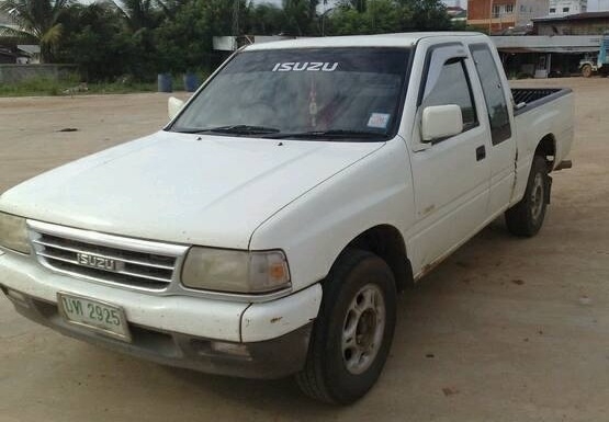 ISUZU TFR มังกรทอง SPACECAB SL 2.5 MT ปี 38 แป๊ะยิ้ม ไม่เคยมีอุบัติเหตุหนักเลย เครื่องแห้งแรงดี ภายในเก๋งคอนโซลสวยครบ CD แอร์เย็น พวงมาลัยเพาเวอร์จากโรงงาน กระบะปูพื้นยางลายเนอร์ ช่วงล่างคัชซีสวยมาก ยางสภาพดี 70\% พร้อมใช้งาน เอกสารทะเบียนภาษีครบพร้อมโอน ร