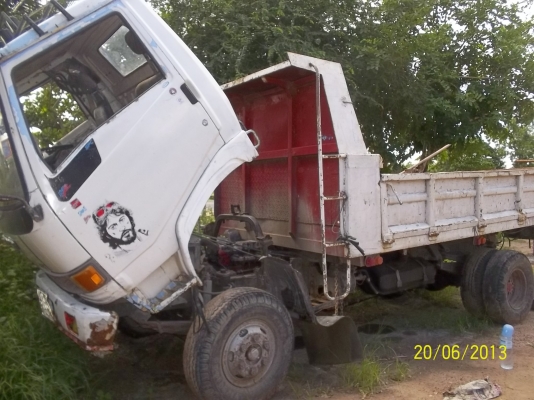 ขาย6ล้อดั้ม เปลี่ยนเครื่อง110แรงทะเบียนเอกสารพร้อมโอน