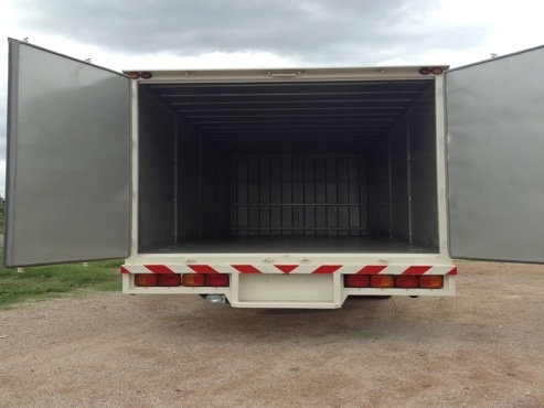 Hino 6 ล้อตู้ 10 บาน (ตู้ใหม่ยังไม่ได้ใช้งาน) เครื่อง144 HP ยาว6เมตร ปี 40 FC4J ไม่มีเสากลาง สภาพสวย พร้อมใช้งาน 790,000 Hino 6 ล้อตู้ 10 บาน (ตู้ใหม่ยังไม่ได้ใช้งาน) เครื่อง144 HP ยาว6เมตร ปี 40 FC4J ไม่มีเสากลาง สภาพสวย พร้อมใช้งาน 790,000