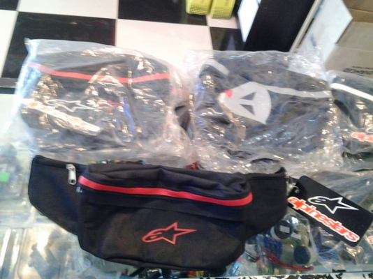 ขายกระเป๋าคาดเอวสวยๆคับ alpinestars 350บ.
