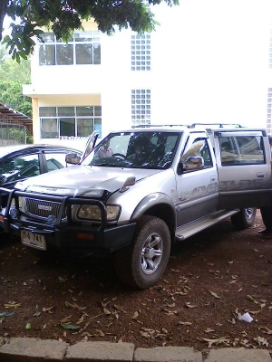 Isuzu Adventure 3.0 Turbo โฟวีล แท้ห้างปี45 เพาเวอรไฟฟ้า