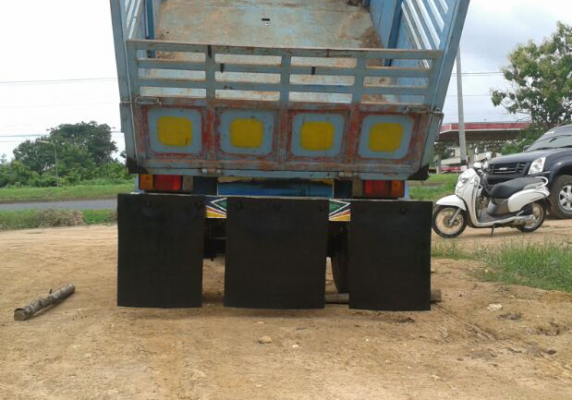 ขายอีแต๋น 6 ล้อ มีดั้มคับ เครื่อง นิสสัน2700 เกียร์ ร็อคอีสุ 6 เกียร์##ราคาคุยได้ขายได้ขายคับ##