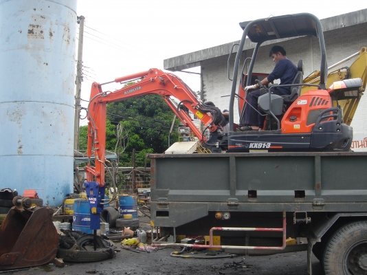รถขุด KUBOTA ( คูโบต้า ) รุ่น KX91-3 ติดตั้ง หัวทุบ , หัวกระแทก , หัวเจาะ (ใหม่) ASADA รุ่น A-30