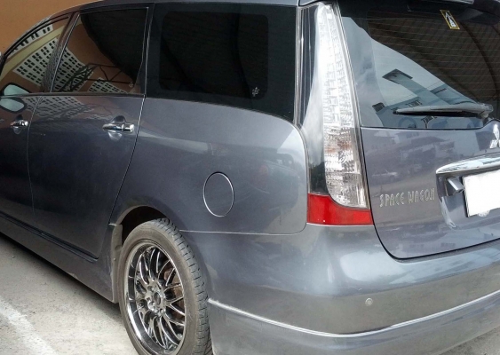 ขาย Mitsubishi Space Wagon 2007 สีเทา +LPG