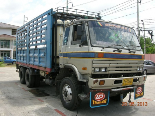 ขายรถหัวพ่วง กระบะเหล็กคอกสูง รุ่น cw430 ปี38 275แรงม้า ราคา710,000 สนใจติดต่อคุณสมเกียรติ Tel. 081-641-5211