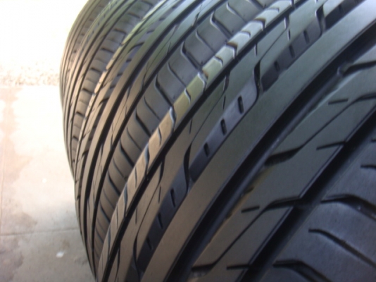 ขายยาง Toyo 245/35/20 ปี 12