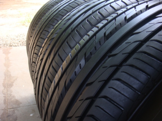 ขายยาง Toyo 245/35/20 ปี 12