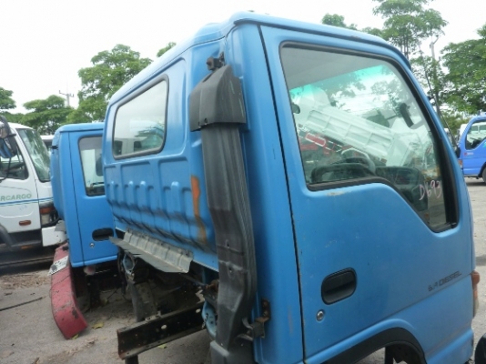 หัวเก๋ง ISUZU NPR การ์ตูน D693