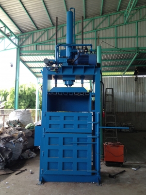 ขายเครื่องอัดกระดาษแนวตั้ง (มือ1) 230000 บ. รับประกัน1เดือนของใหม่หมดทั้งตัว!!!!!