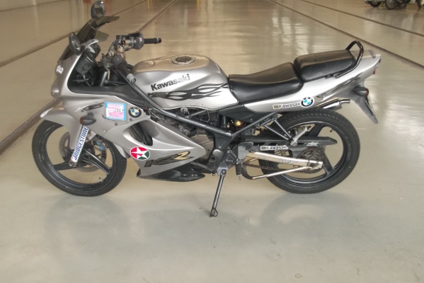 KAWASAKI ZX 150 cc ขายด่วนเครื่องเดิมเจ้าของคนเดียว KAWASAKI ZX 150 cc ขายด่วนเครื่องเดิมเจ้าของคนเดียว