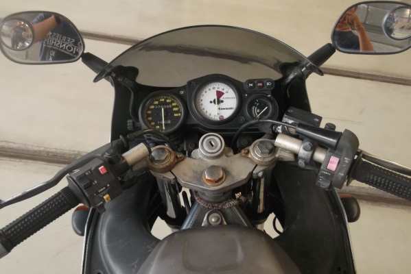 KAWASAKI ZX 150 cc ขายด่วนเครื่องเดิมเจ้าของคนเดียว KAWASAKI ZX 150 cc ขายด่วนเครื่องเดิมเจ้าของคนเดียว