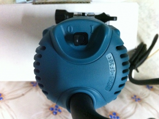 ขายเครื่องทริมเมอร์ (Trimmer) Makita รุ่น 3709(เครื่องเซาะร่องไม้ใช้ งานเหมือนเครื่องเร้าเตอร์) ราคาถูกมาก