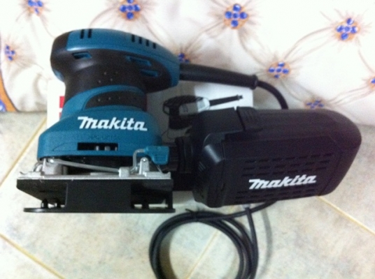 ขาย เครื่องขัดกระดาษทราย Makita B04558 ราคาถูกมาก