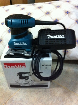 ขาย เครื่องขัดกระดาษทราย Makita B04558 ราคาถูกมาก