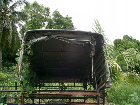 หลังคารถ แบบโครงเหล็ก หุ้มผ้าใบ หลังคารถ แบบโครงเหล็ก หุ้มผ้าใบ