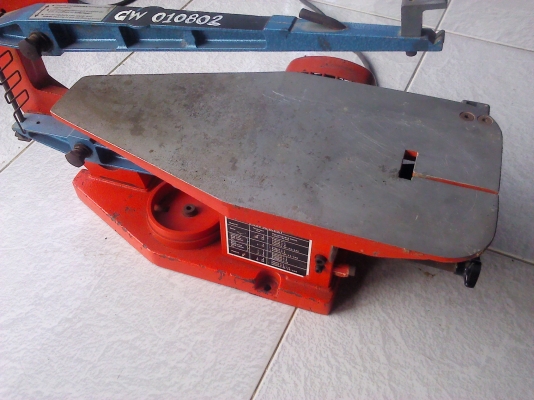 เลื่อยฉลุของเยรมันตัดได้ทุกอย่างขนาดรับชิ้นได้ด้านในถึง14นิ้วเครื่องทำงานได้ดีเสียงไม่ดัง