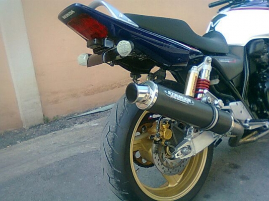 (ขายถูกๆจัดไป)cb400 เทค3 ปลายปี06. inv.+สรรพสามิต+พรบ.แท้ๆครบๆคับต่อรองได้นะคับ